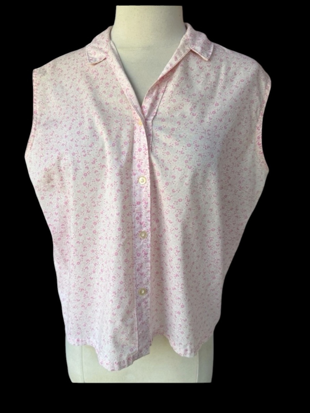 1960s Durable Press, Made in Japan, Sanforized Ditsy Floral Sleeveless Button Do